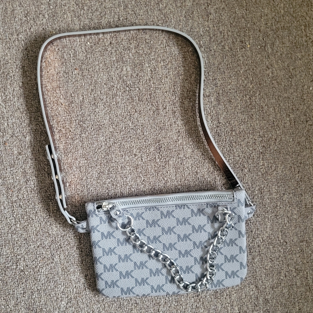 MICHAEL KORS Fanny Pack Belt Grey Multi MK Logo Silver Chain CLASSIC STYLE!!